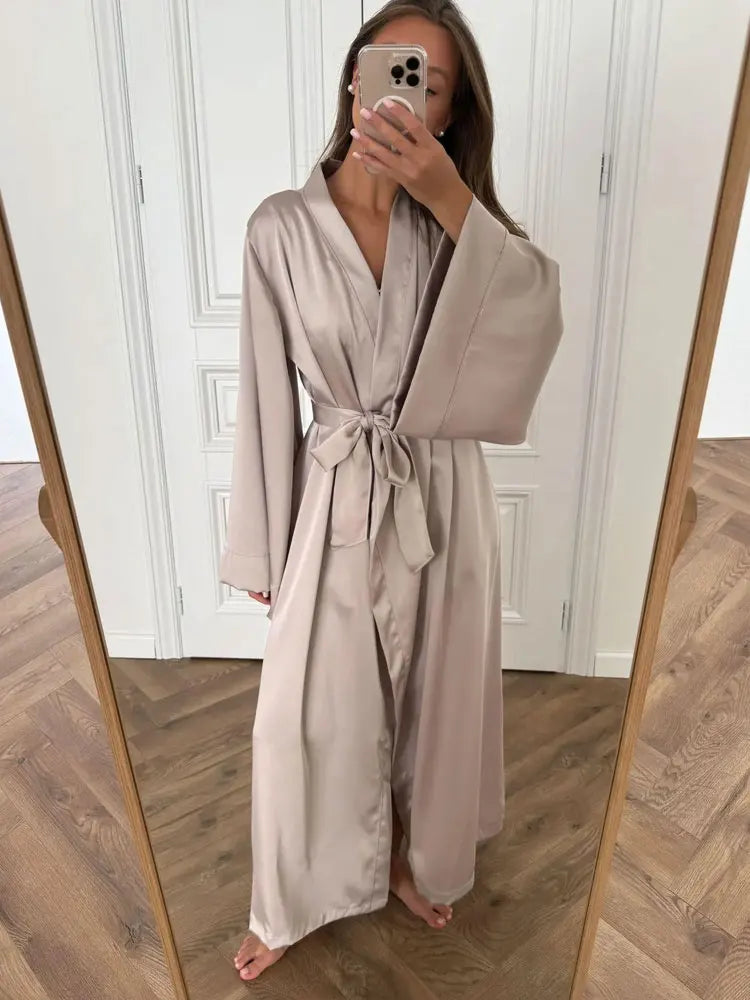 Robe Kimono Satin Maxi Crème – Ensemble Luxe pour Femme, Longueur au Sol