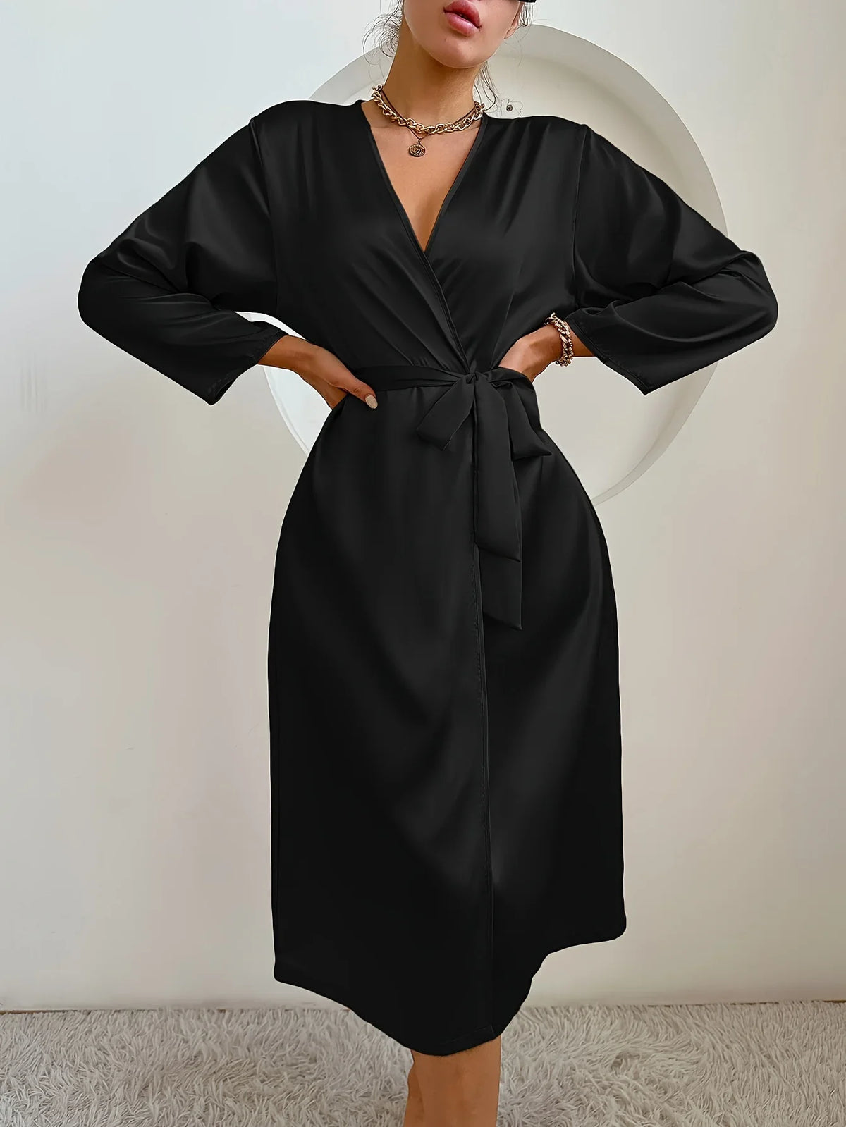 Robe de Chambre Satinée Femme – Ceinturée & Élégante