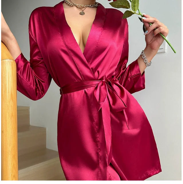 Kimono Court en Satin Doux pour Femme – Peignoir Demoiselle d'Honneur