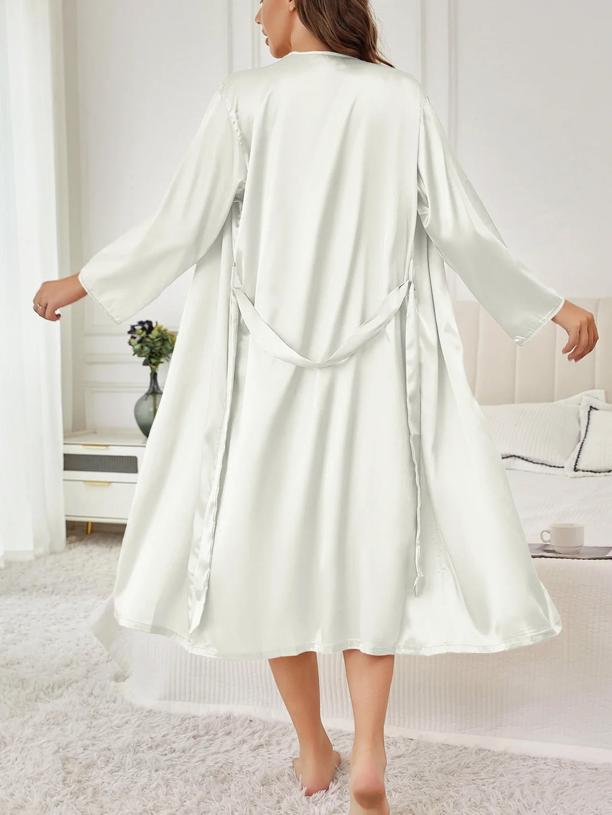Robe de Chambre Satinée Femme – Ceinturée & Élégante